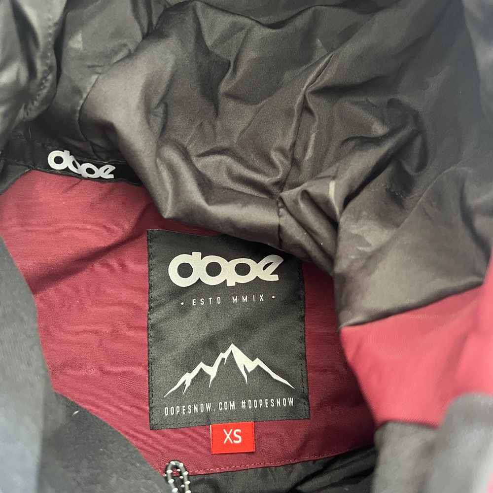 DOPE snow Burgundy Annok W Shell Jacket - Picture 3 of 8